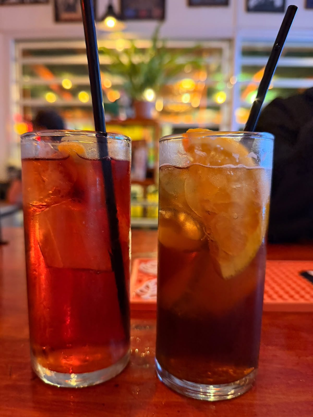 Tragos de autor en la barra de Barfly